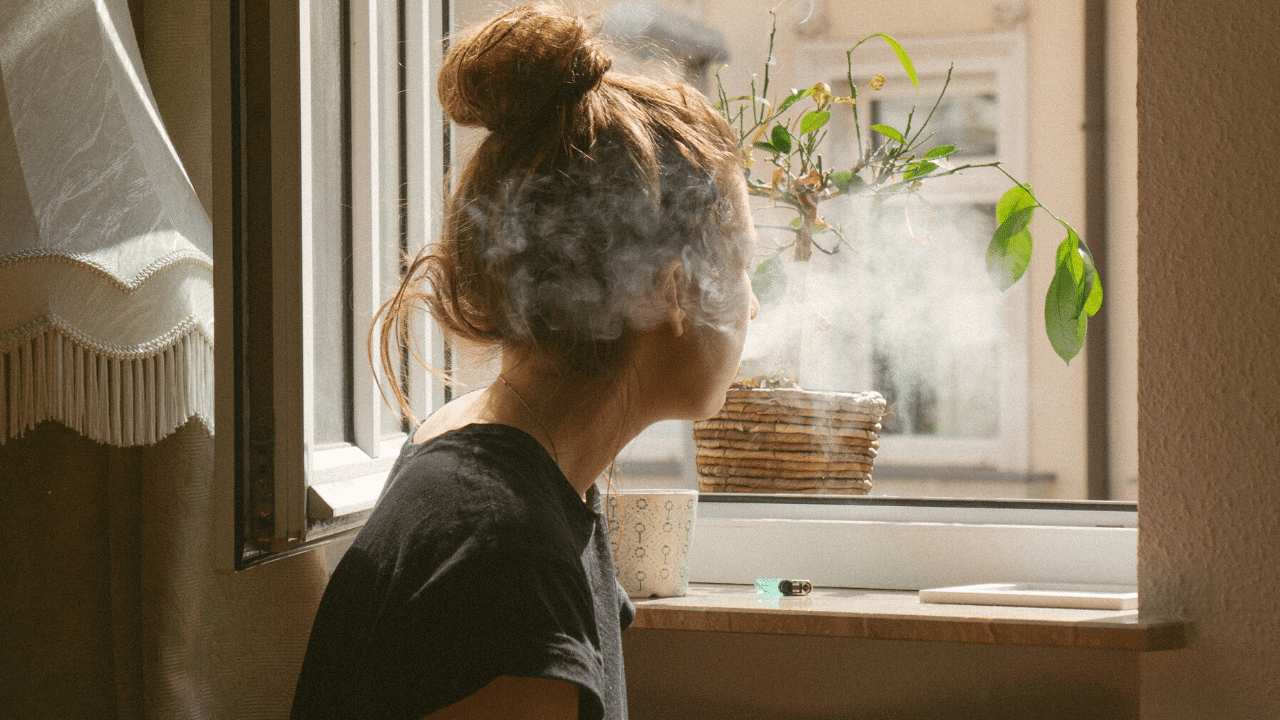smoking cannabis in airbnb