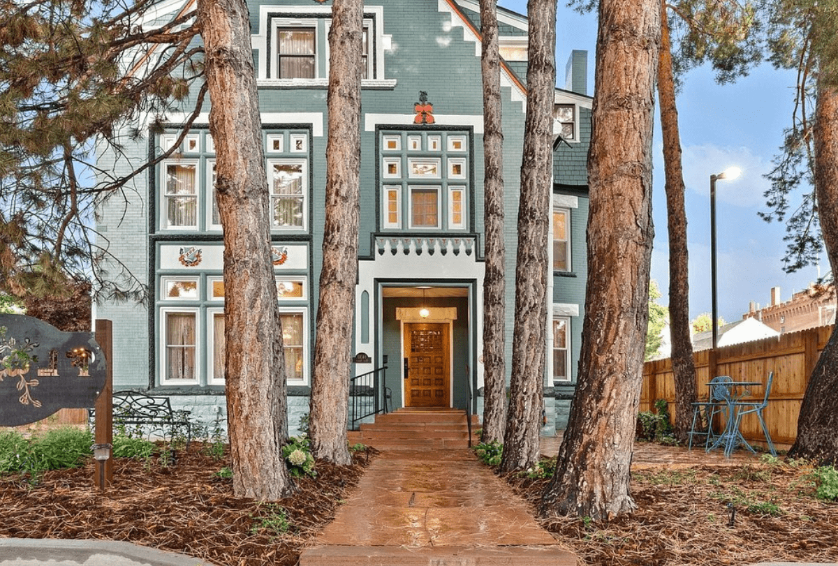 The Flora House Weed Friendly Hotel In Denver